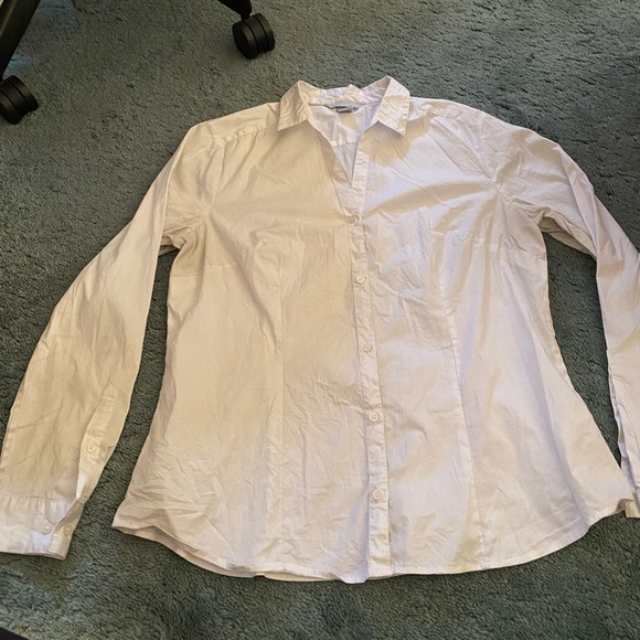 H&M Tops - Womens button down shirt